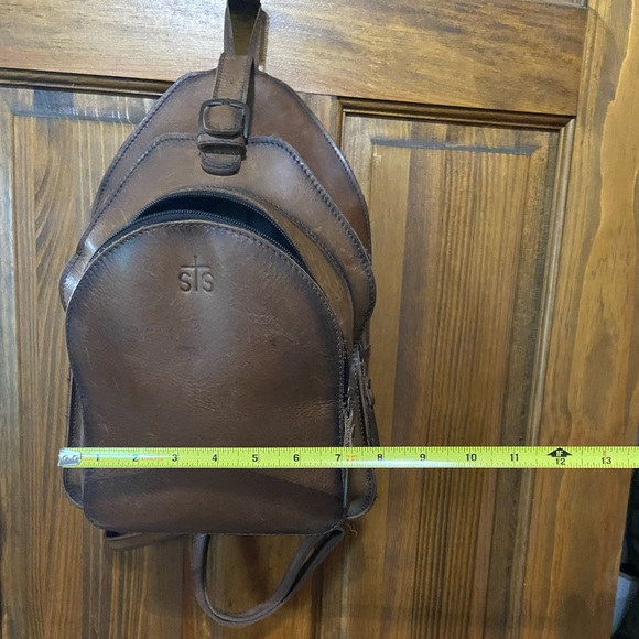 STS Ranchwear Baroness Backpack - Picture 5 of 6